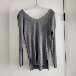 Hippie Rose V neck sweater